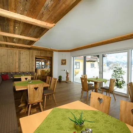 Quehenberger Hotel 2*